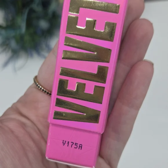 Jeffree Star Velvet Trap Bullet Lipstick - Confessional NEW - Picture 8 of 12